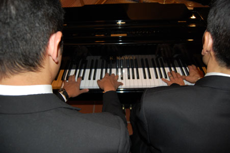 Héctor Ocampo y Raúl de la Mora